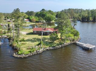 269 Old Topping Dr, Belhaven, NC 27810