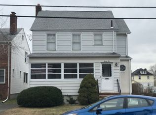 22 Spring St, Millburn, NJ 07041