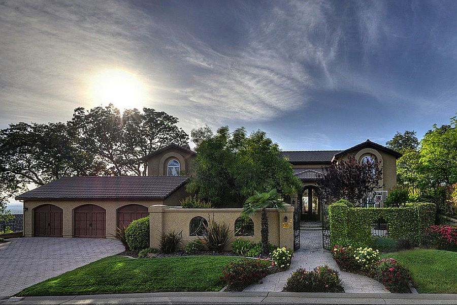 1st image of 3191 Lago Vista Dr