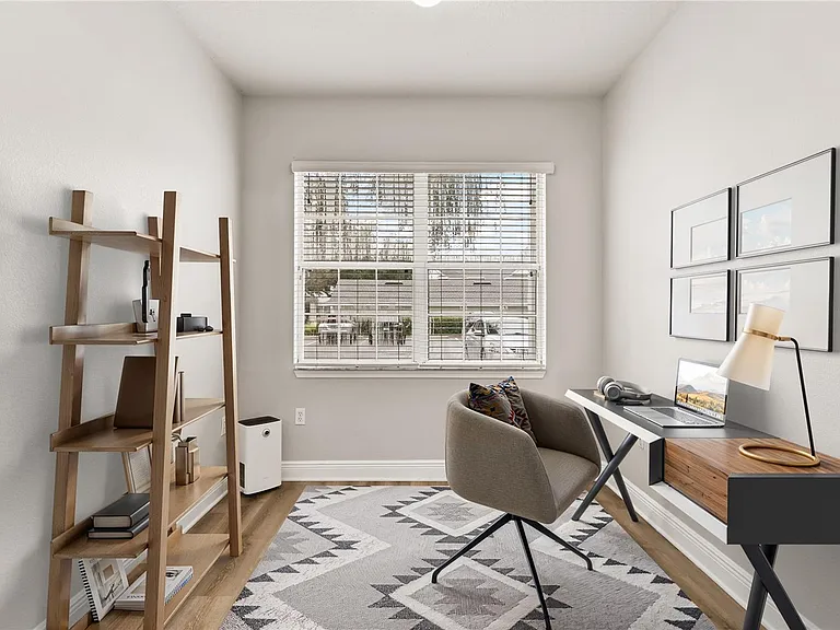 130 Southern Pecan Cir #102 — Photo 3