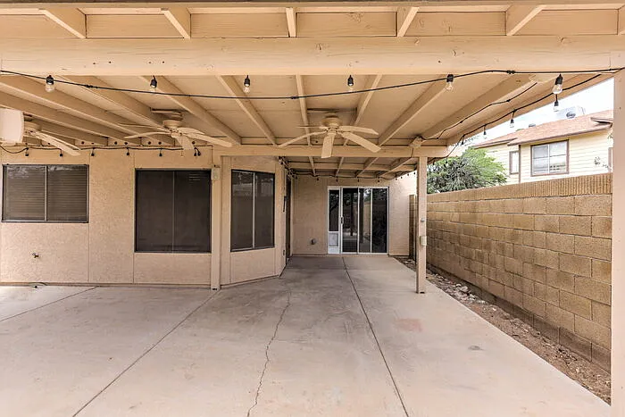 3039 W Calle Levante — Photo 30
