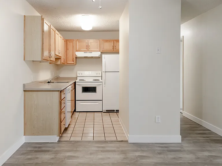 Greenburg Oaks Apartments — Photo 4