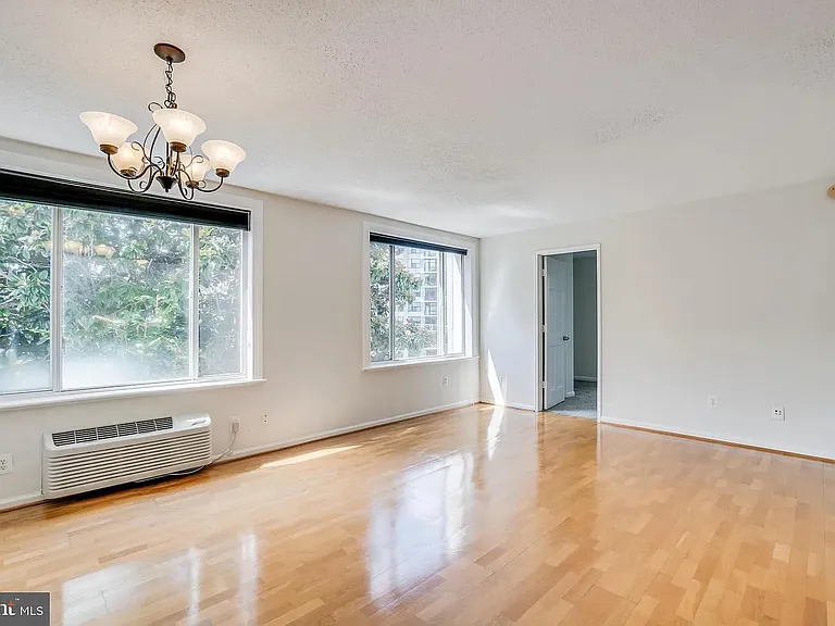 1730 Arlington Blvd #403 — Photo 3
