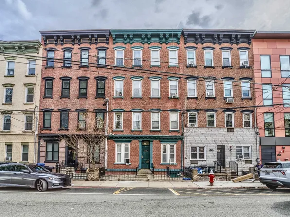 521 Willow Avenue image 14 of 15