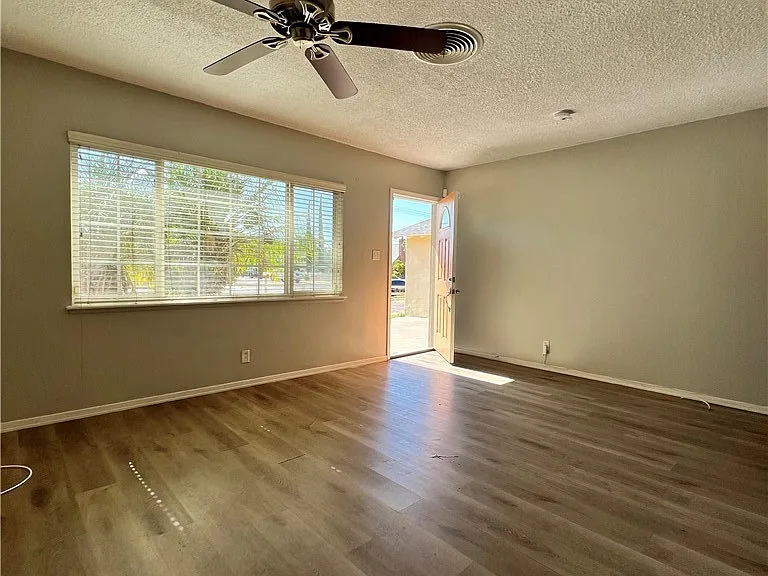 7142 Church Ave — Photo 4