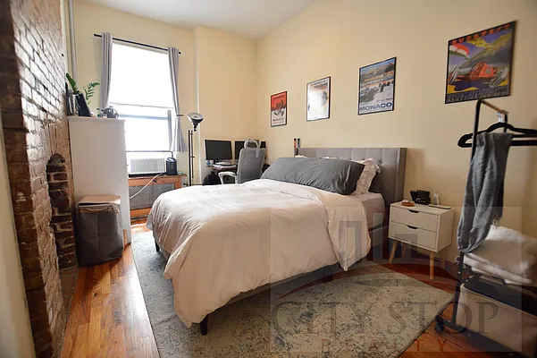 Rented by City Stop Realty | media 18