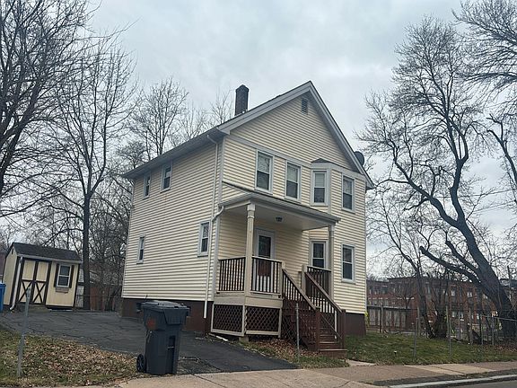 3rd image of 45 Harrison Pl