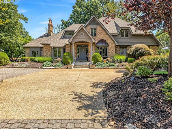 2 Pinebrook Ct, Edwardsville, IL 62025