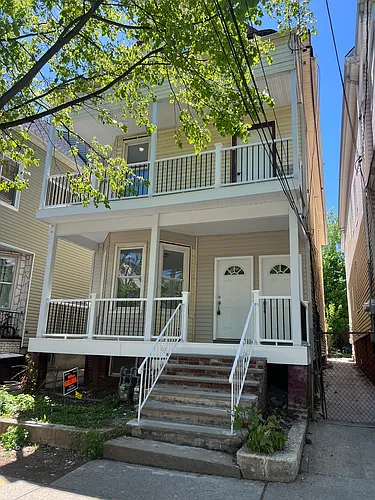 616 Court St Photo 1