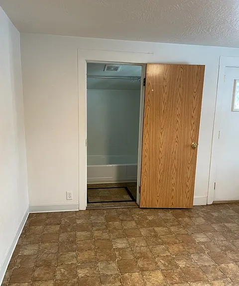 935 Worden Ave #1 — Photo 16