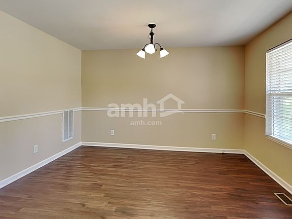5th image of 2716 Leesa Ann Ln