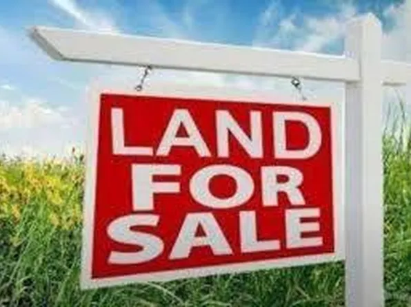 415 E Lily Lake Rd, McHenry, IL 60051