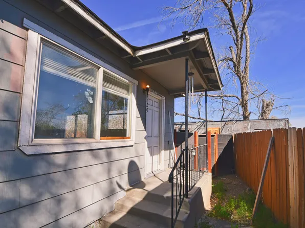 2520 D St, Sparks, NV 89431