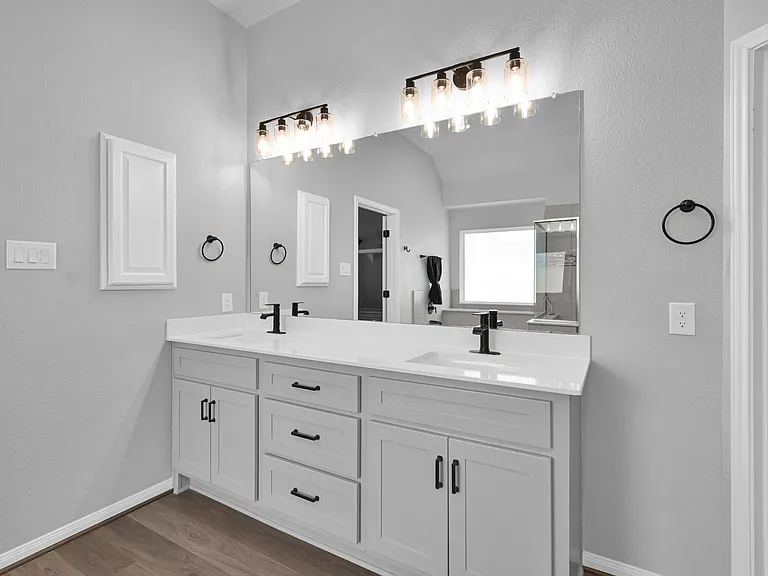 18207 Samie Nell Ct — Photo 23