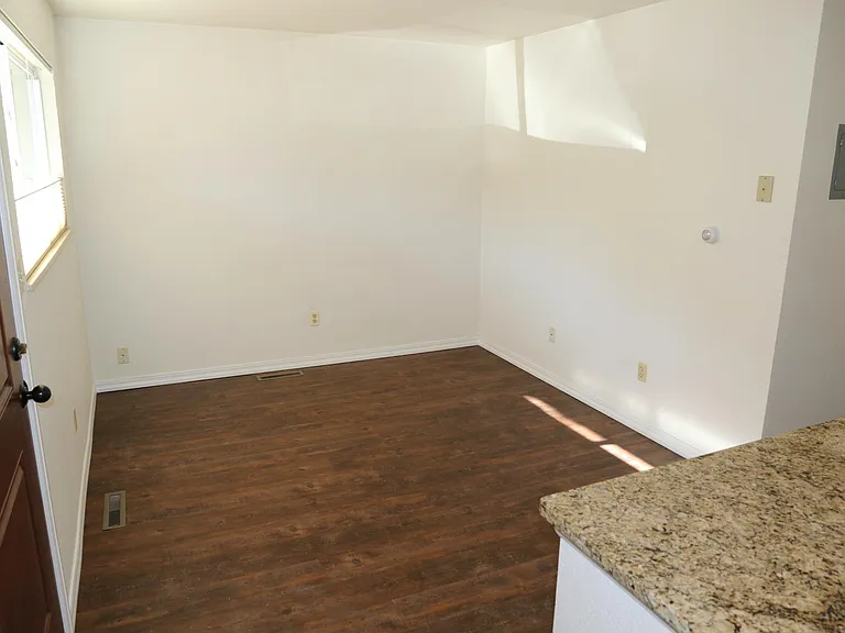 348 Arapahoe Ave #11 — Photo 8