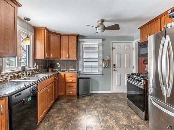 5th image of 127 Briarcliff Rd