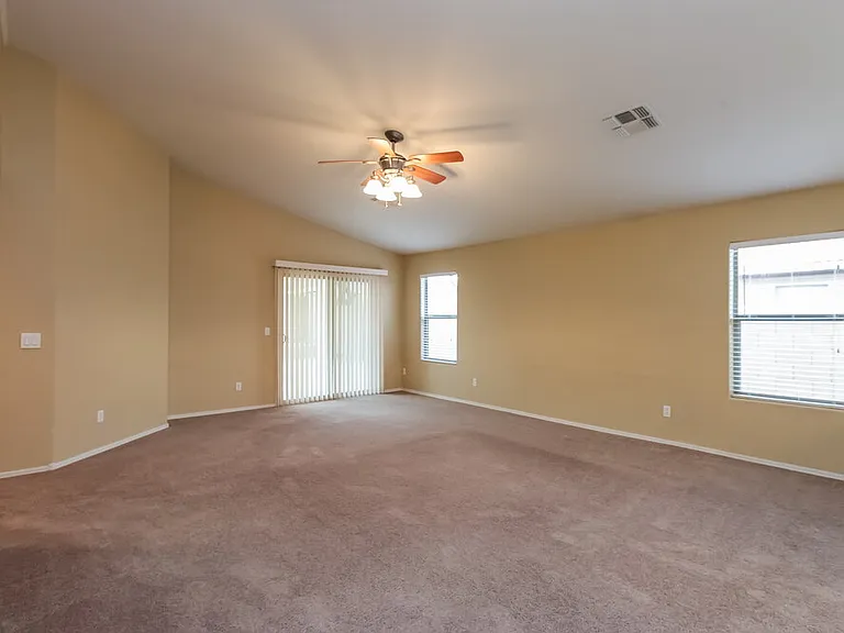 2213 W Saint Charles Ave — Photo 2