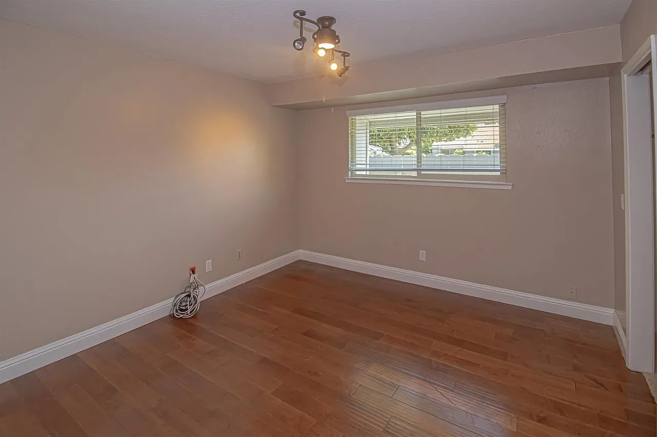 1808 Cougar Lane - 1 — Photo 3