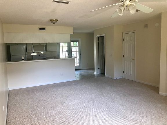 4th image of 1000 Park St APT 13