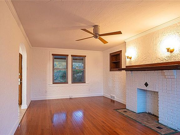 3rd image of 7308 Trevanion Ave