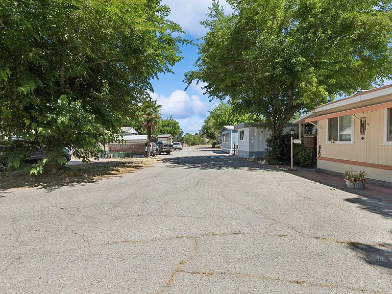 Resthaven Mobile Home Park — Photo 7