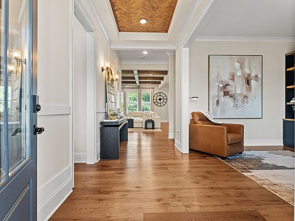 3rd image of 4967 Concert Ln NE