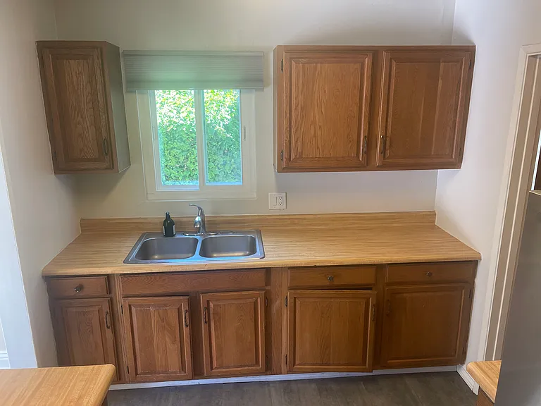 4267 Whittier St — Photo 12