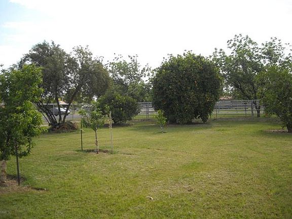 4th image of 18603 E Via De Arboles