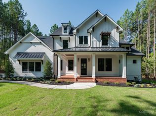 116 Silver Falls Dr, Troutman, NC 28166