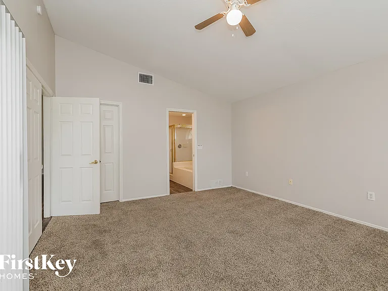 40 Saint Kitts Cir — Photo 8