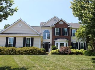 1407 Crestgate Dr, Waxhaw, NC 28173