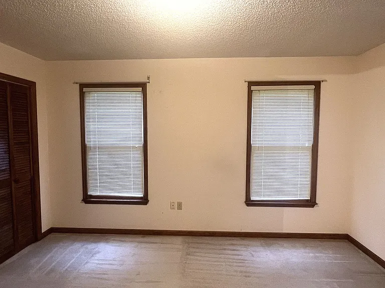 178 Woodard Rd — Photo 29