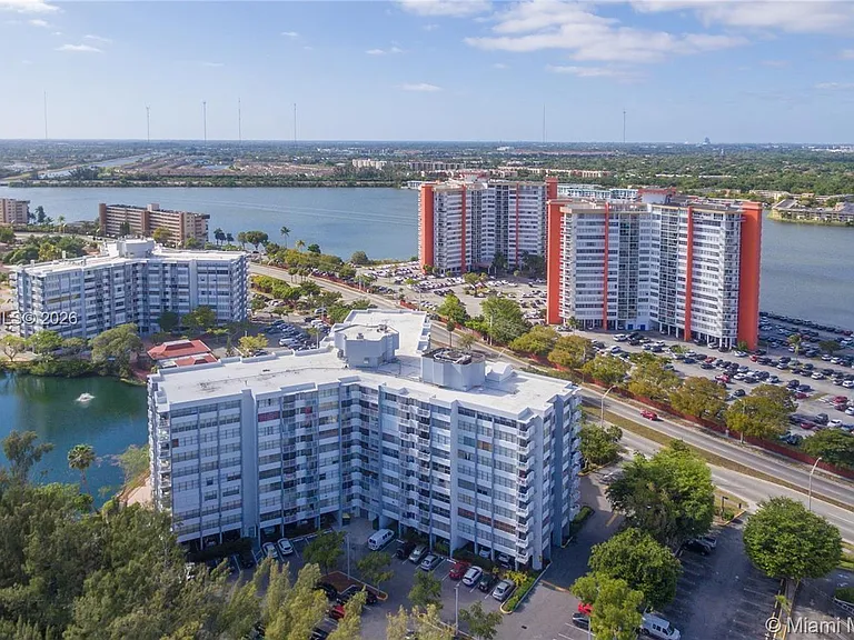 1200 NE Miami Gardens Dr #1013W — Photo 25