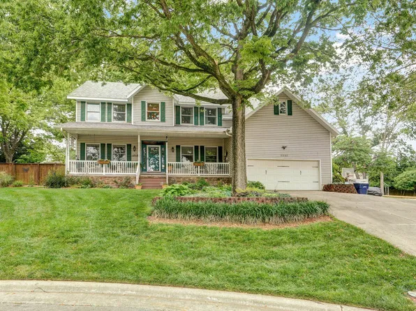 3449 S Woodstock Drive, Springfield, MO 65809