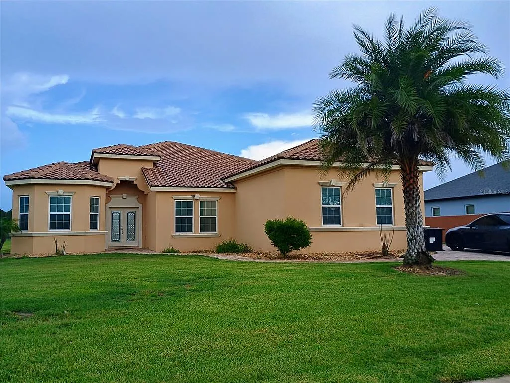 6 bed, 4.0 bath, 3238 sqft, $4,500 — Photo 1