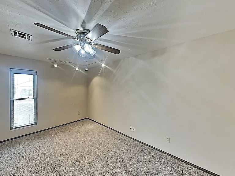 3905 Regatta Rd — Photo 13