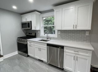 8 Kanouse Pl, West Caldwell, NJ 07006