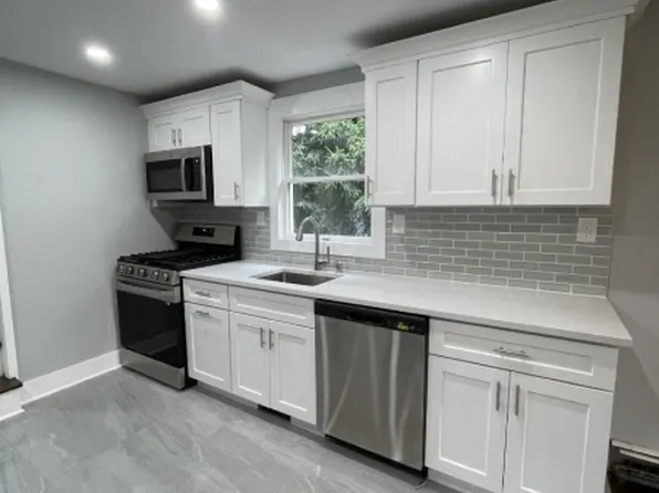 8 Kanouse Pl, West Caldwell Twp., NJ 07006