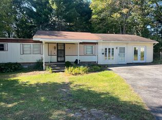 1591 Lawn Rd, Meadow Bridge, WV 25976