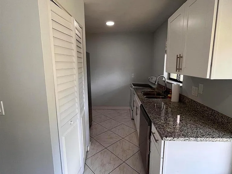 159 NW 70th St #408 — Photo 3