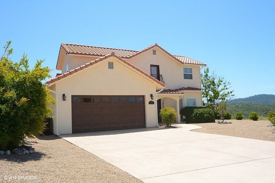 1st image of 2180 Holly Dr