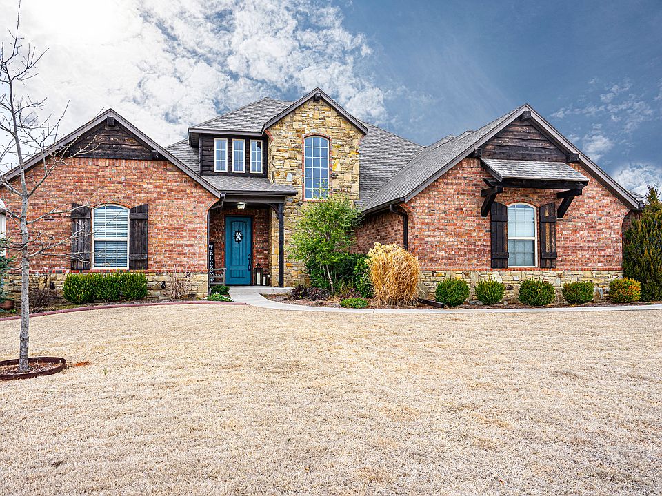 1st image of 15209 Colonia Bella Dr
