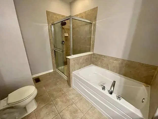 4258 Central Park Ln — Photo 15