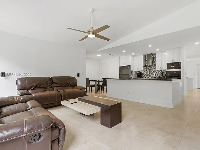 12106 Lymestone Way — Photo 3