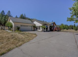 3015 Nighthawk Ln, Weed, CA 96094
