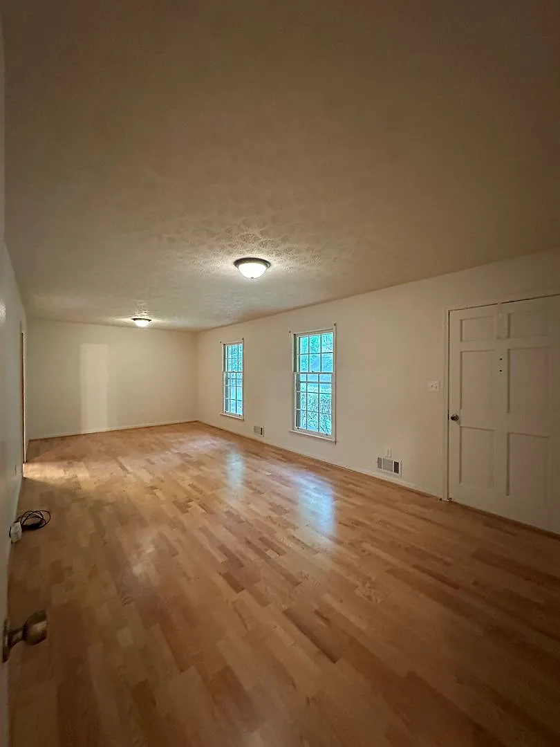 Building Photo - 375 Segrest Cir