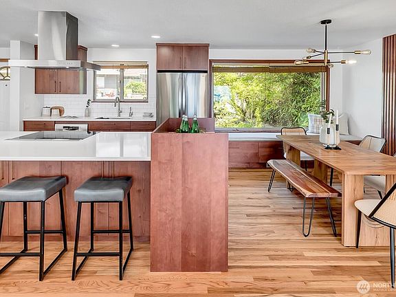 3rd image of 2139 SW 170th Street