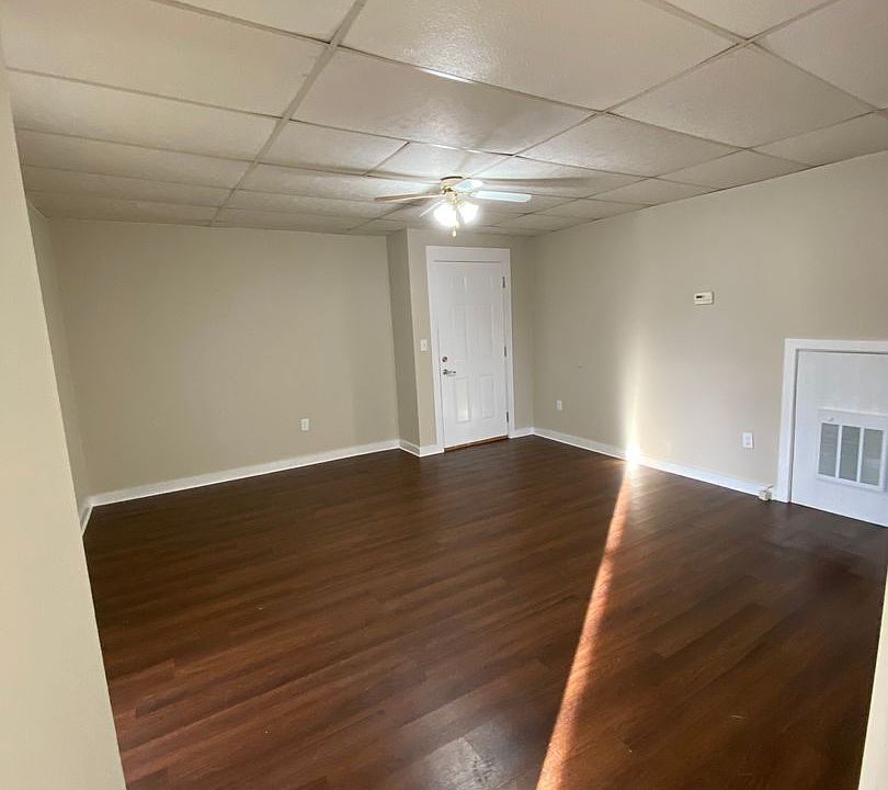 113 N Roche St Apartments Knoxville, IA Zillow