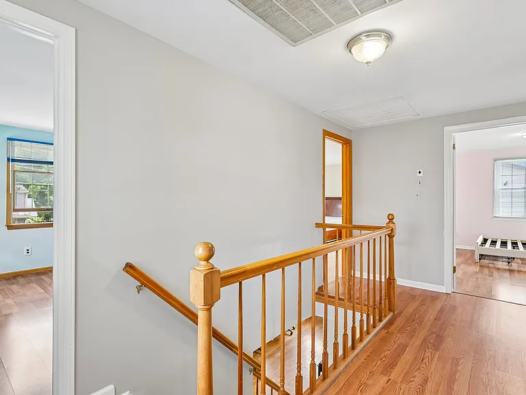 12-22 Sumner Pl — Photo 13