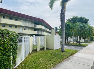 18901 NE 14th Ave APT 206, Miami, FL 33179